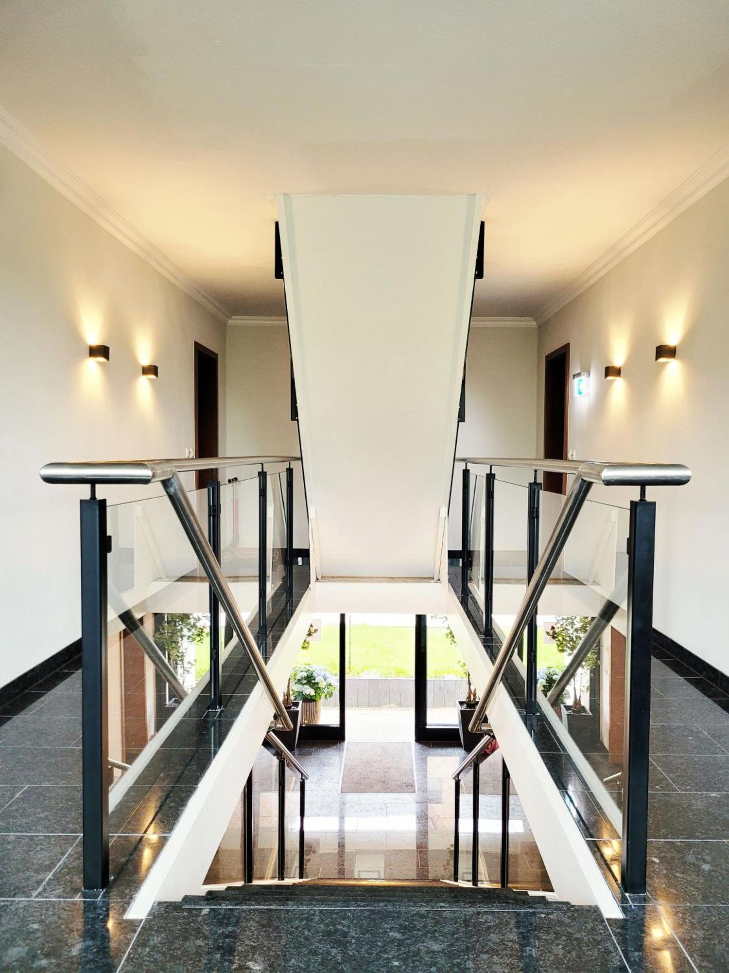 Hochwertige Ferienwohnung Mit Sonnenterrasse & Gartenblick, Nur Wenige Gehminuten Zum Strand ชาร์บอยท์ซ ภายนอก รูปภาพ