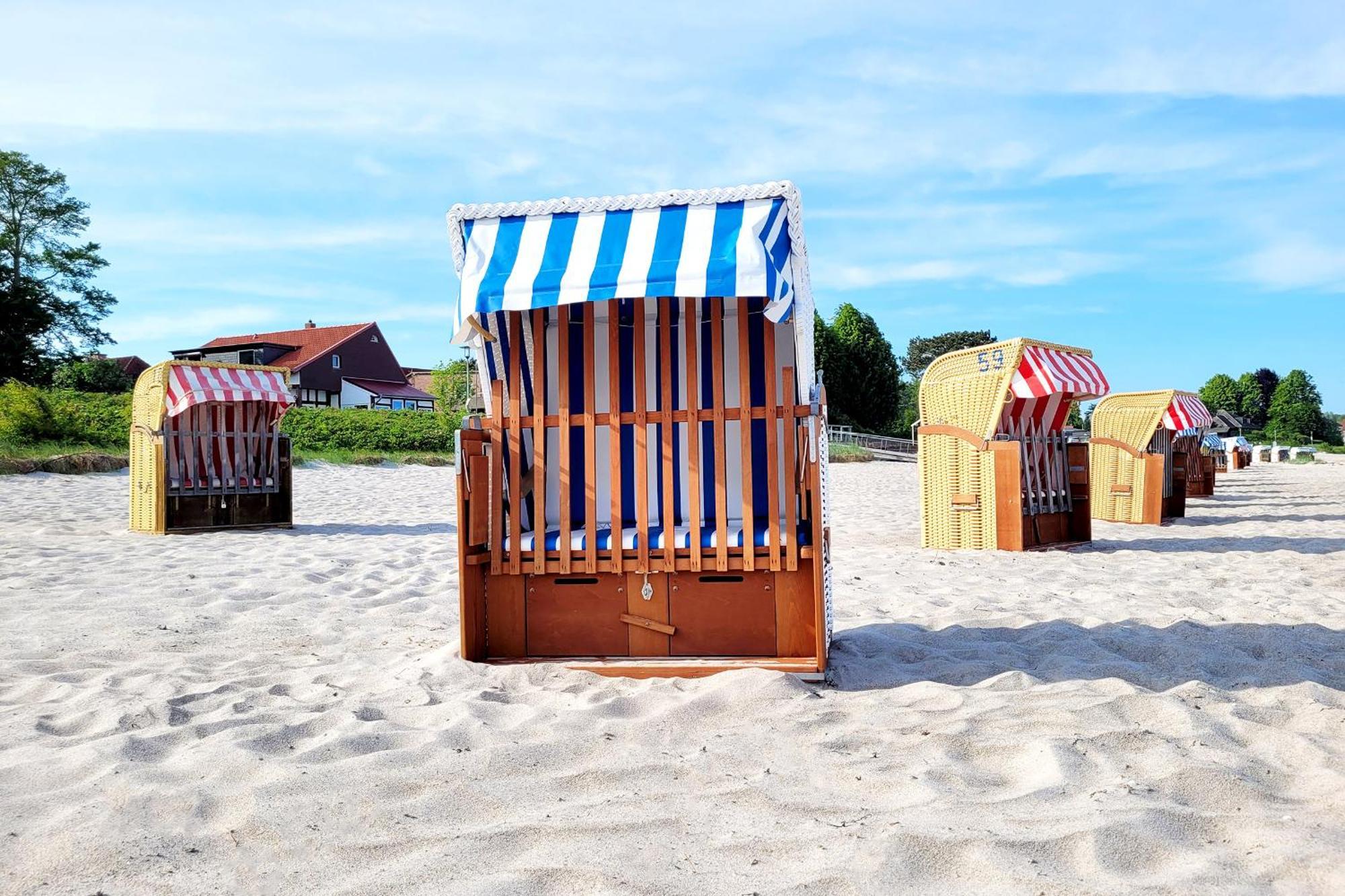 Hochwertige Ferienwohnung Mit Sonnenterrasse & Gartenblick, Nur Wenige Gehminuten Zum Strand ชาร์บอยท์ซ ภายนอก รูปภาพ